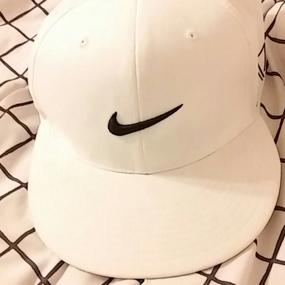 Nike Other - 🔥Nike Vapor hat🔥